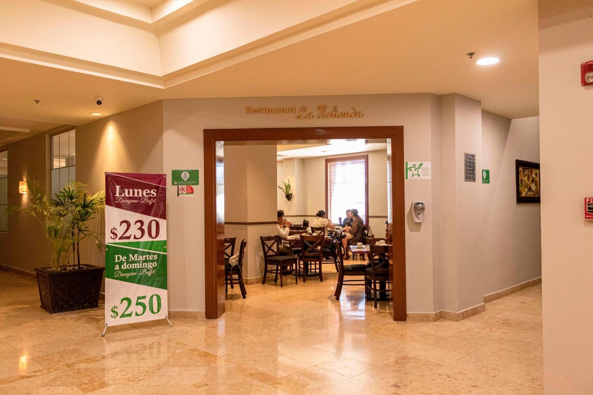 Best Western Plus Лос-Мочіс Екстер'єр фото